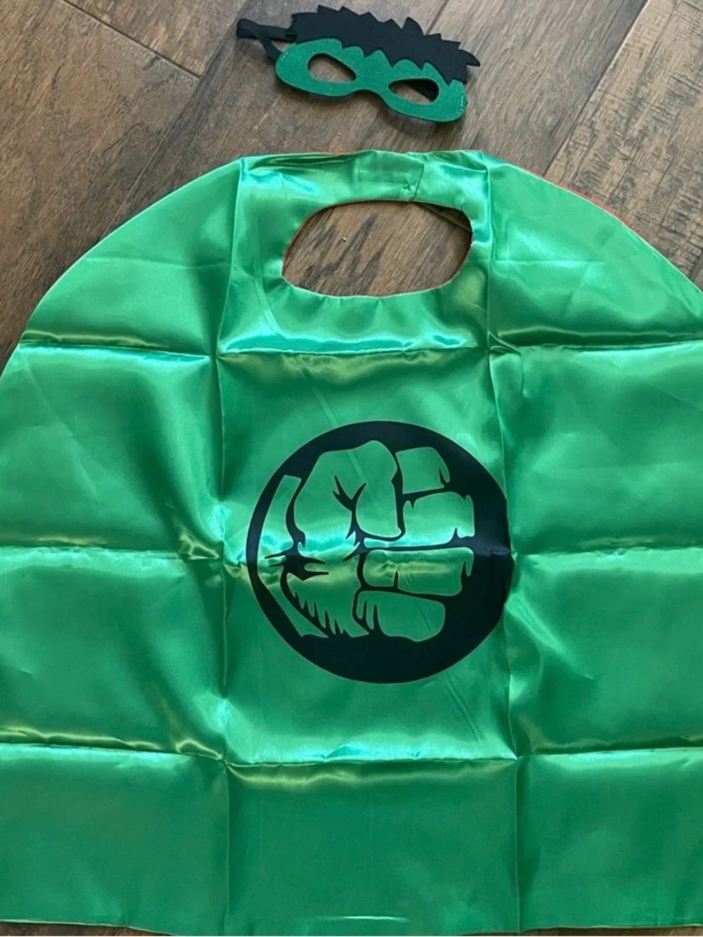 Red Green Reversible Kids Deadpool and Hulk Cape and 2 Mask Costume Halloween